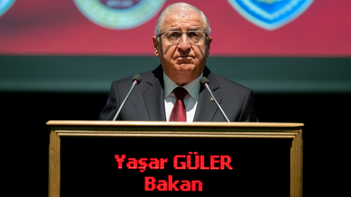 Yaşar Güler: PKK’nın tüm uzantıları bir an önce silahlarını teslim etsin Yaşar Güler: PKK’nın tüm uzantıları bir an önce silahlarını teslim etsin